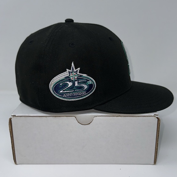 Hat Club Seattle Mariners “Black Dome” Fitted Hat Size 7 3/8 - Picture 2 of 6